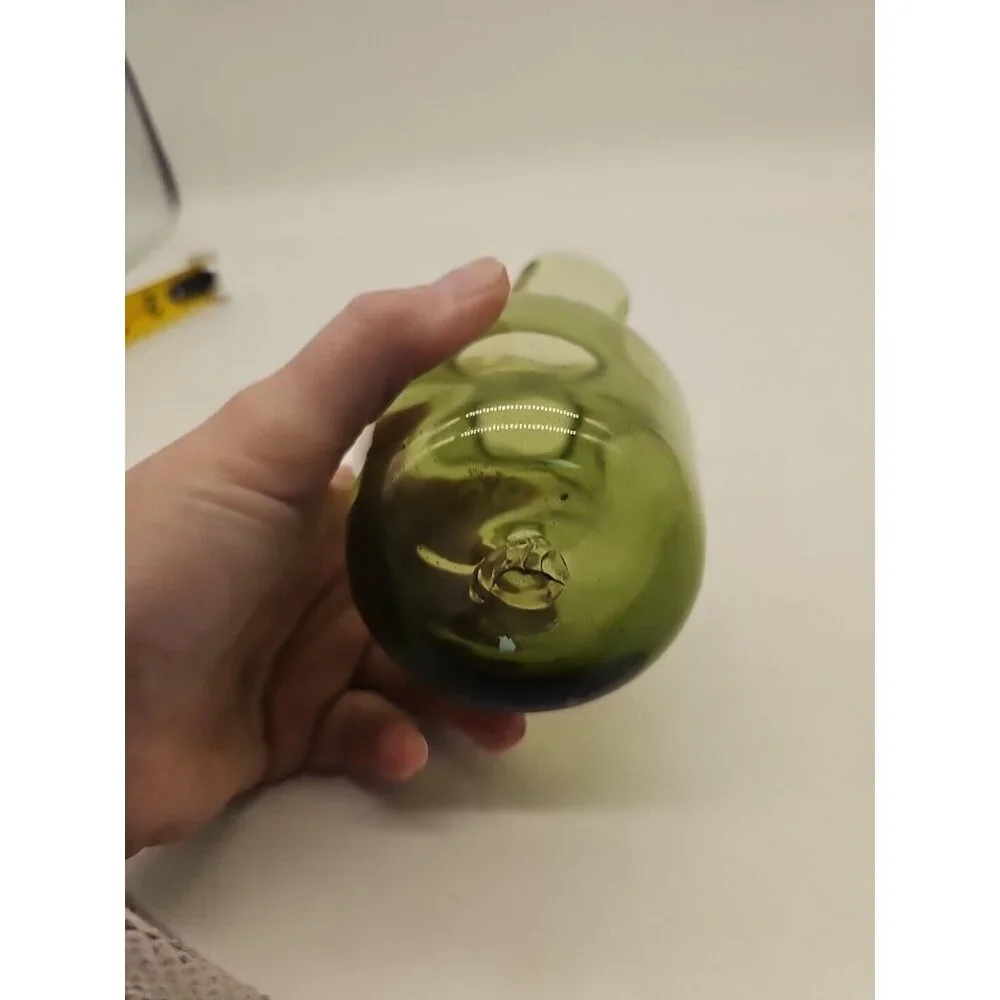 Hand Blown Glass Green Avocado Ruffled Rimmed 5.5” Vase In EUC‎